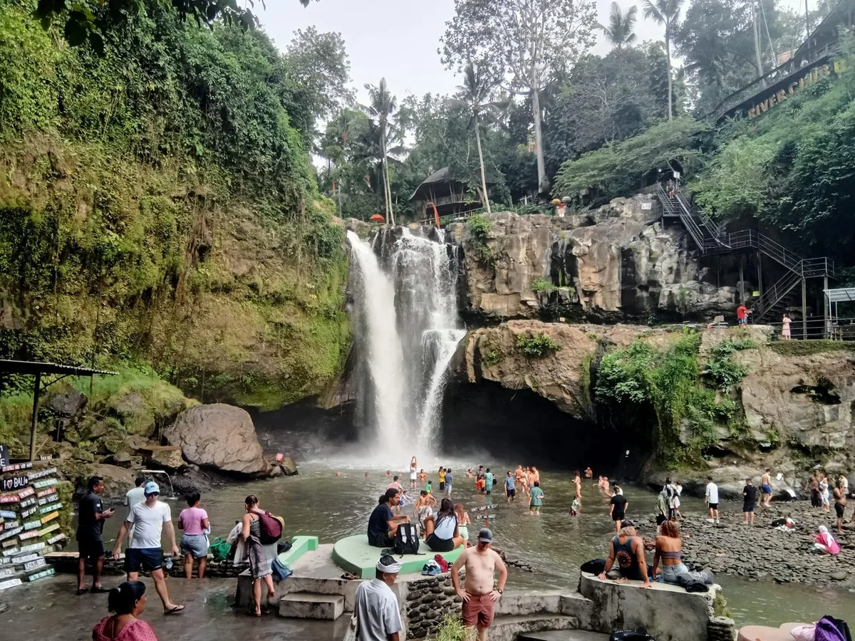 Tegenungan Waterfall — 1